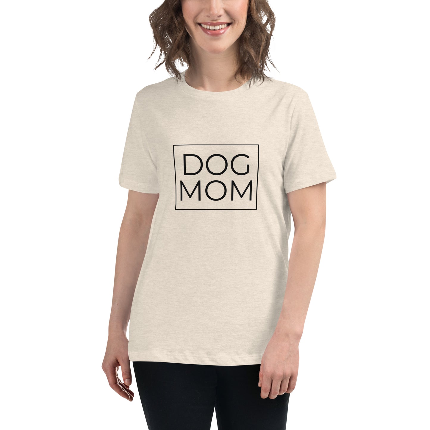Dog Mom Graphic Women's Relaxed T-Shirt